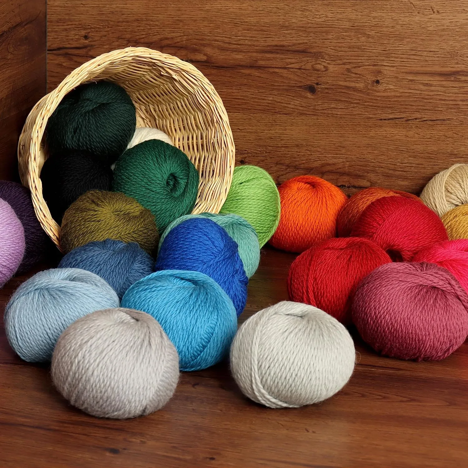 100% Highland Wool Yarn - Sourced Directly from Peru - Heavenly Soft and Perfect for Knitting and Crocheting (Worsted, Azure Blue)