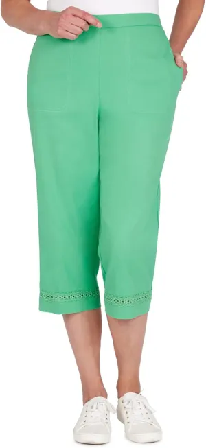 Alfred Dunner Women's Twill Regular Fit Capri