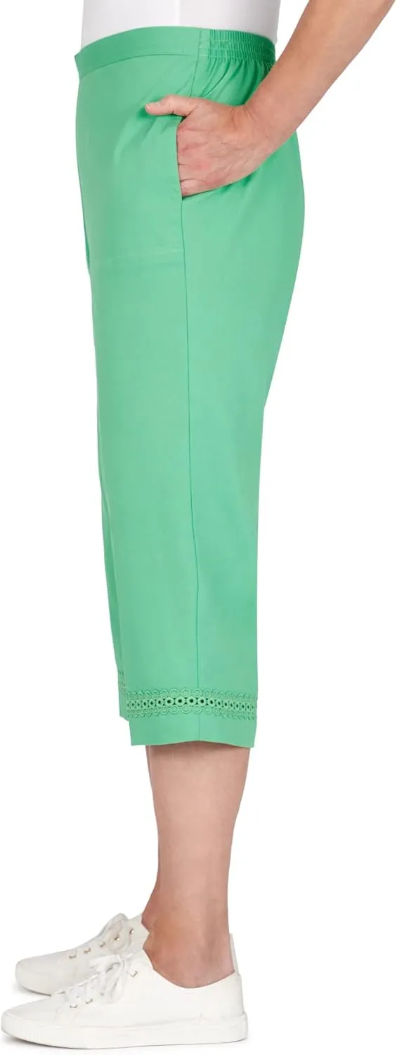 Alfred Dunner Women's Twill Regular Fit Capri