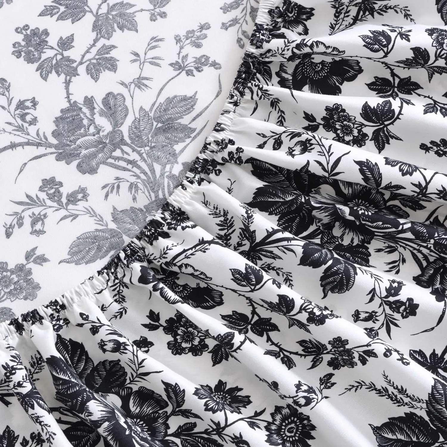 Betsey Johnson - Queen Bed Sheets, Soft & Lightweight Bedding, Fade & Wrinkle Resistant (Betseys Toile Black, Queen)