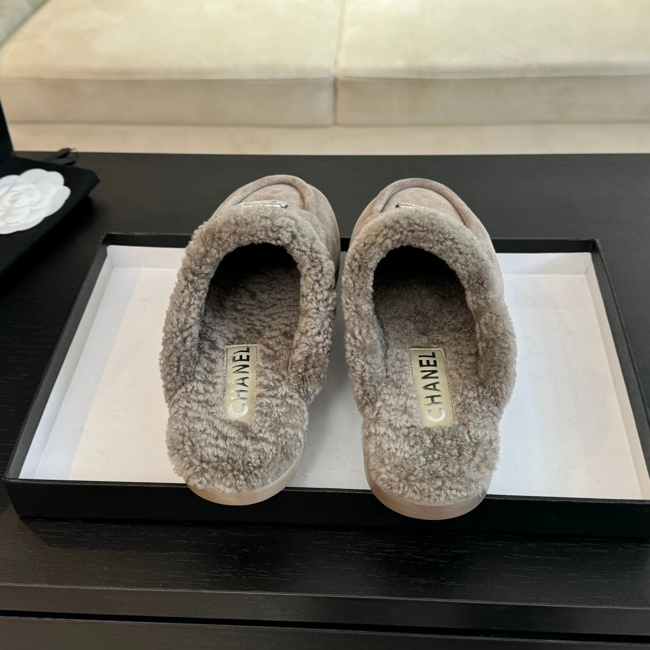CC Mule Pinkish Grey Suede Lamb Wool