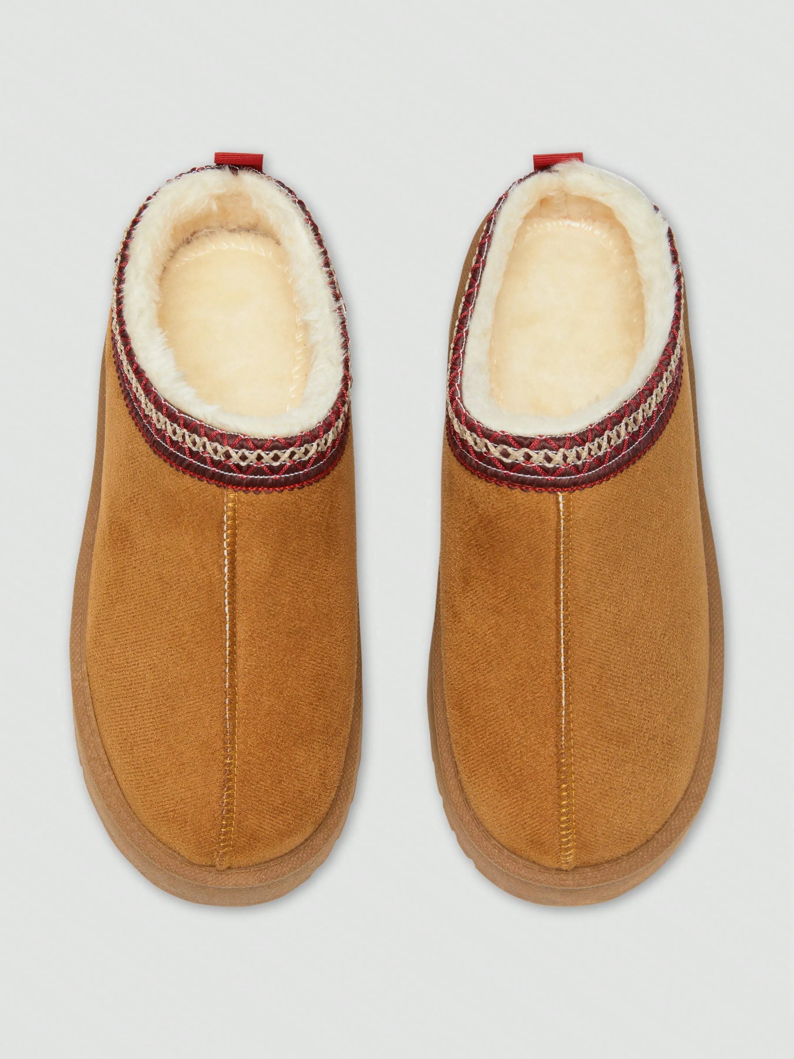 Chic Suede Platform Mule Flats – Elevate Your Style with Effortless Comfort!