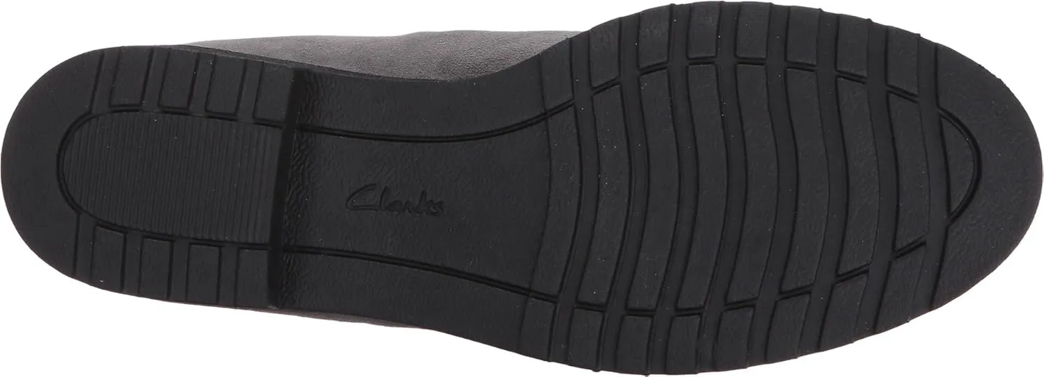 Clarks Women's Bellevue Cedar Slip-On Loafer