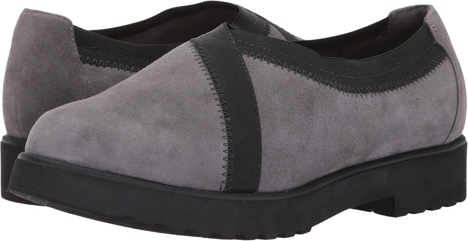 Clarks Women's Bellevue Cedar Slip-On Loafer