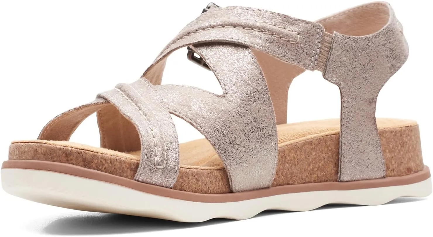 Clarks Women's Brynn Ave Flat Sandal