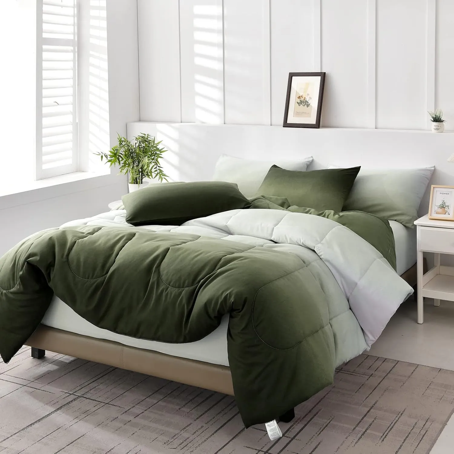 Comforter Set Queen Green 7 Pieces Gradient Olive Green Lightweight Bed in a Bag Queen Size Set, All Season Complete Bedding Set with Flat/Fitted Sheet, Pillowcases Pillow Shams