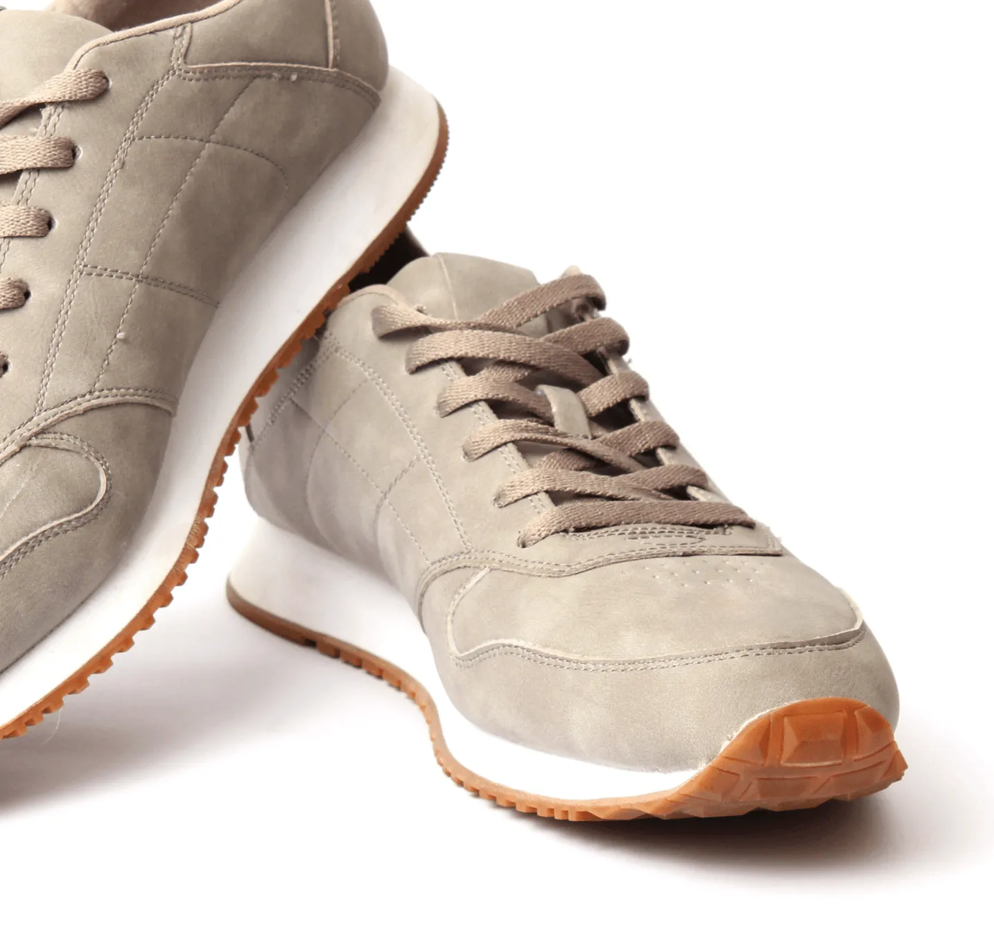 Cream coloured sneaker