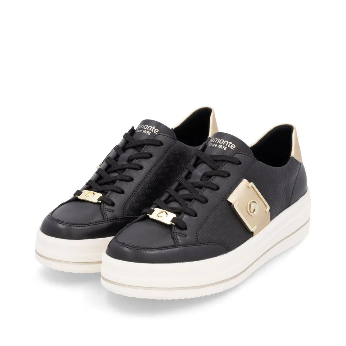 D1C07 Lace Up Sneaker