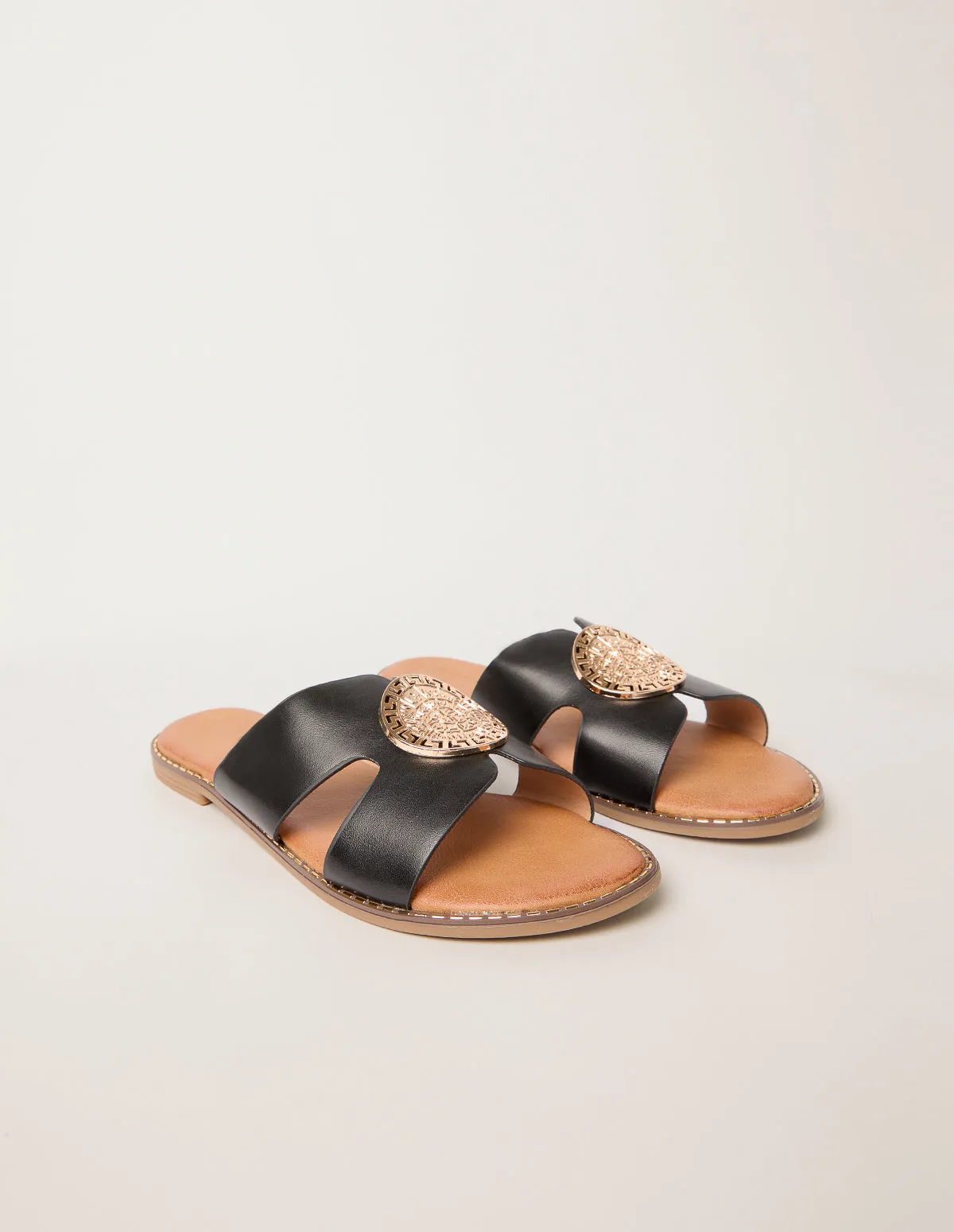 Don't miss out Hot item Front Gold Circle Sandals