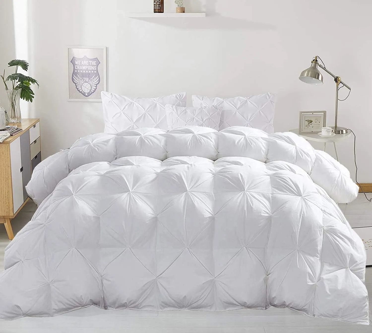 Emperor 7 Piece Pinch Pleated Bed in a Bag (20 inch Deep Pocket Sheet Set and 500GSM Comforter) 1000 Thread Count Egyptian Cotton Comforter Bedding Set - White