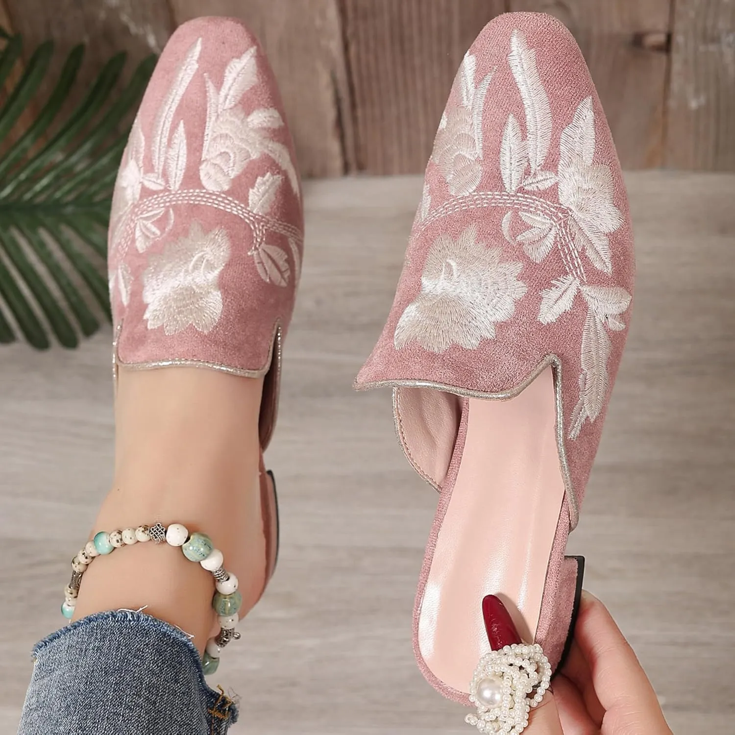 Gicoiz Women Closed Toe Slippers Low Block Heel Mule Sandals