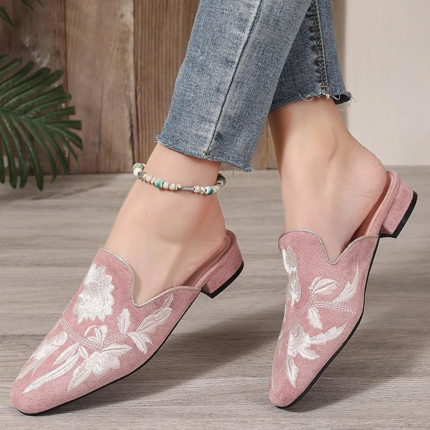 Gicoiz Women Closed Toe Slippers Low Block Heel Mule Sandals