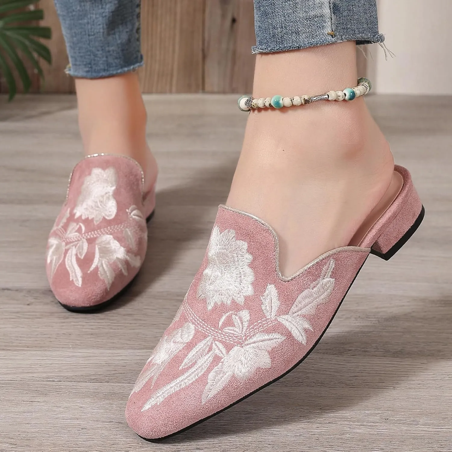 Gicoiz Women Closed Toe Slippers Low Block Heel Mule Sandals