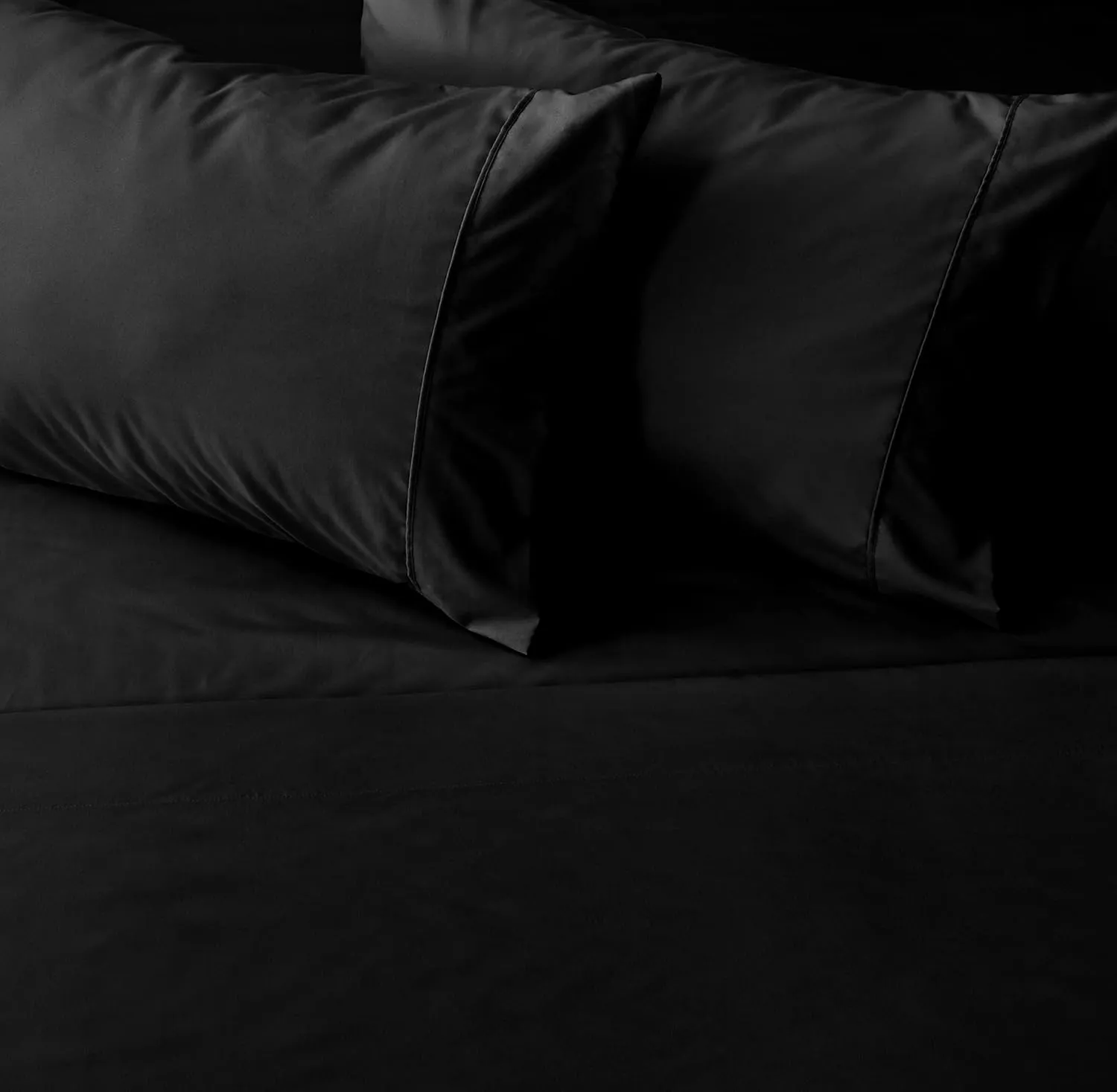 Great Bay Home 4-Piece Full Black Microfiber Sheet Set | Ultra-Soft, Brushed Bedding Sheets & Pillowcases - Wrinkle & Fade Resistant, All-Season Bed Sheets for Bed (Full, Black)