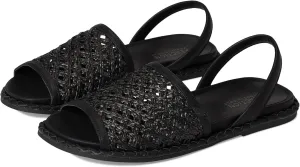 Kenneth Cole REACTION Women's Saavi Flat Sandal