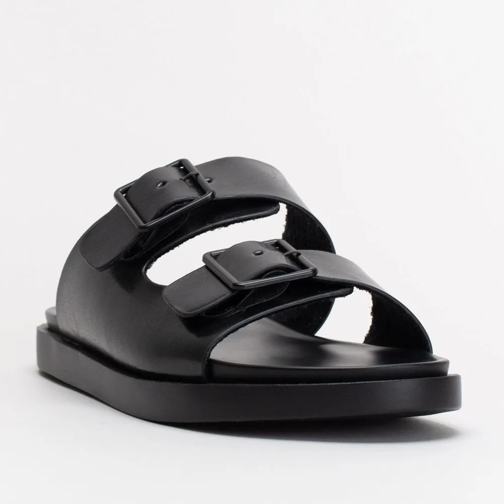 Mancini Buckle Mule _ 154340