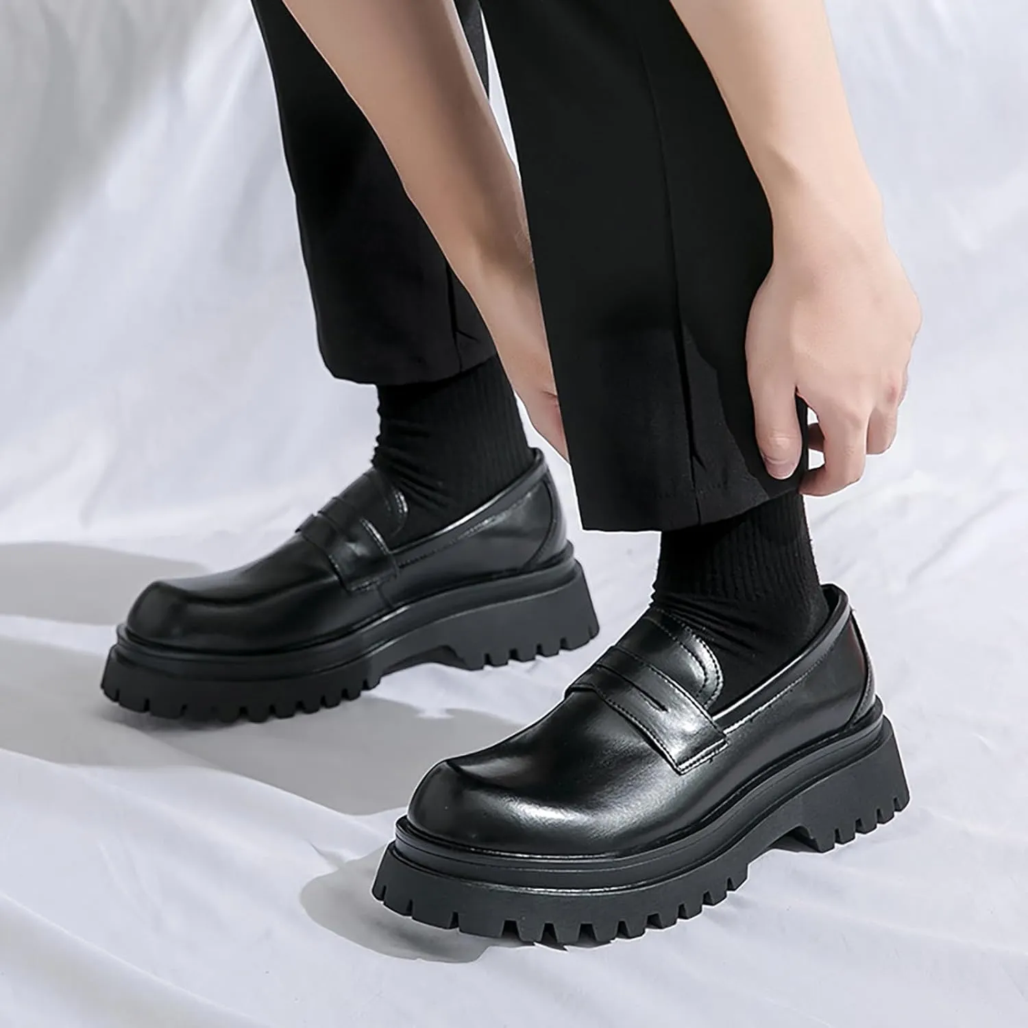 Men's Leather Platform Slip-On Loafers Round Top Chunky Heel Lug Sole Penny Dress Shoes Low Top Non-Slip Comfortable Work Business Shoes