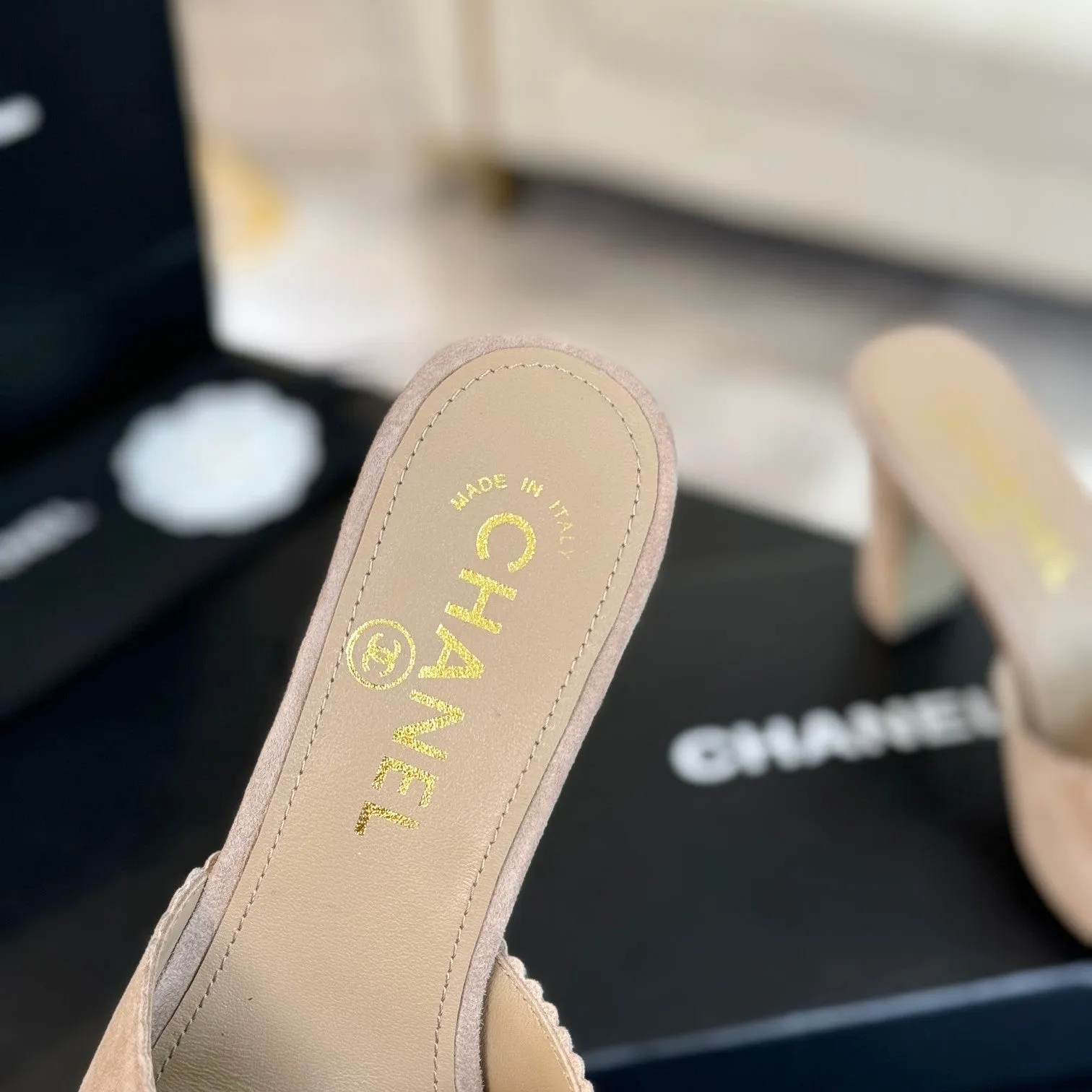 mule sandal flower high heel 80 beige suede