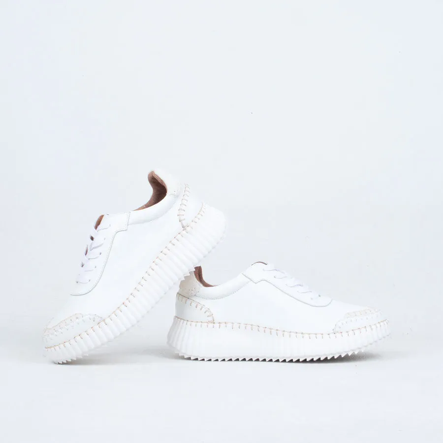Rizz Sneaker