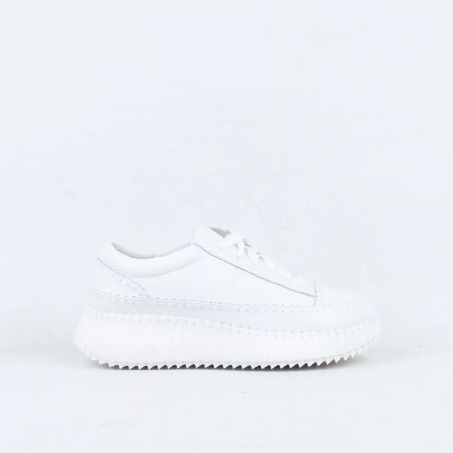 Rizzo Sneaker