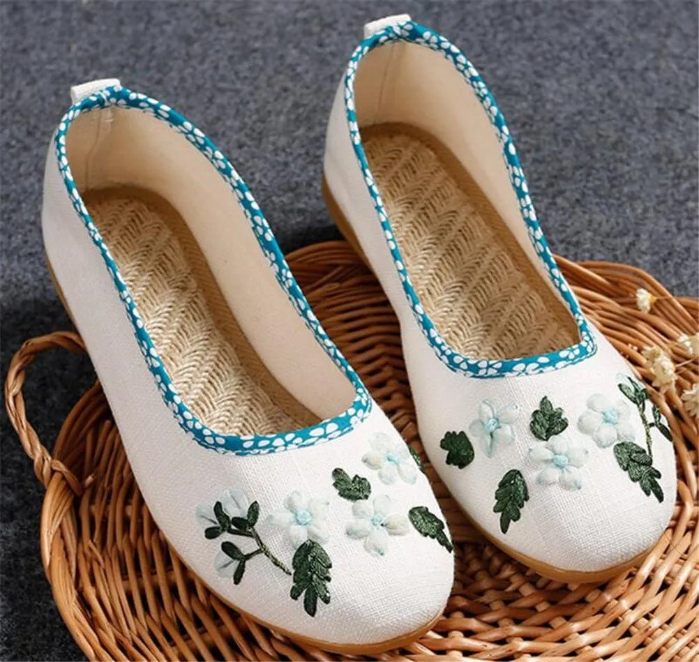 SATUKI Embroidered Shoes for Women, Chinese Style Handmade Casual Loafer Floral Slip-on Flat Shoes