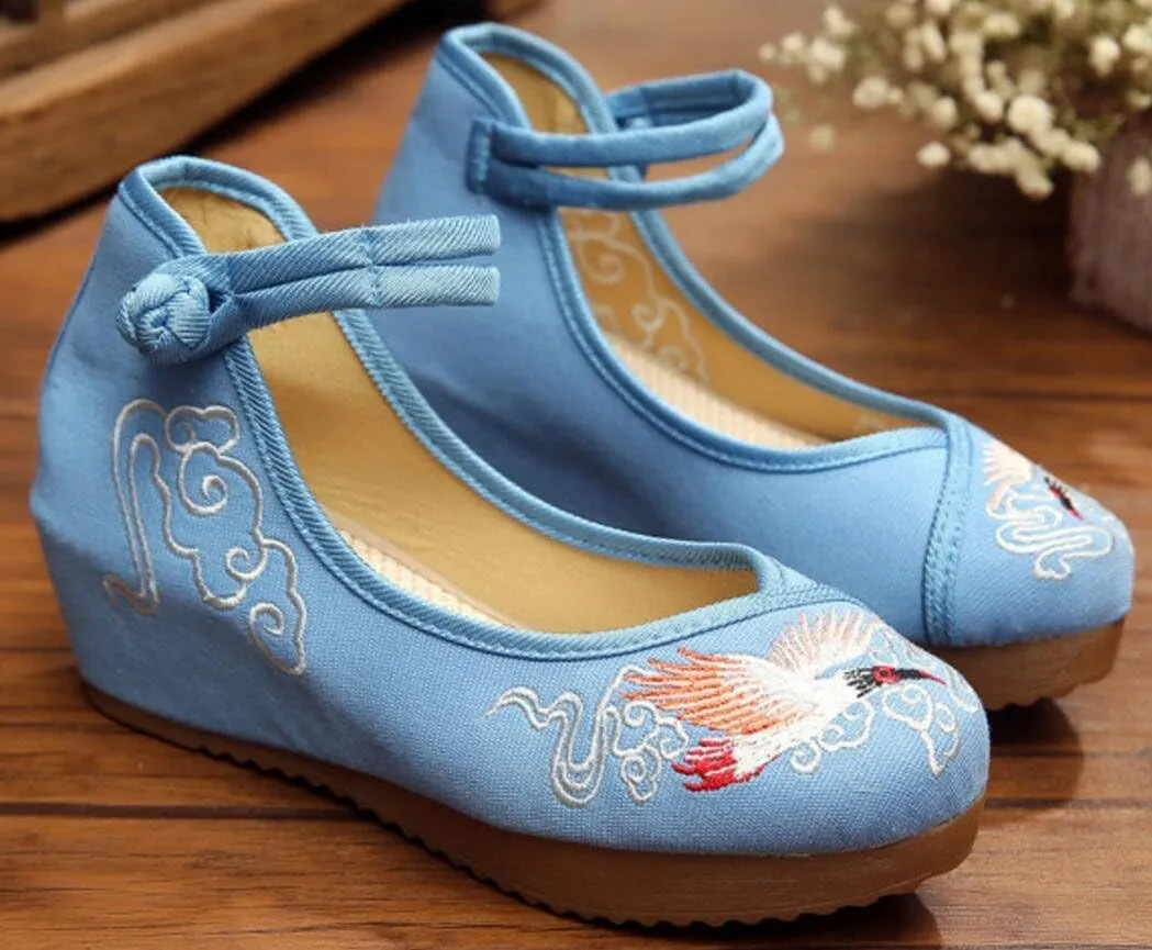 SATUKI Embroidered Shoes for Women, Chinese Style Knot Handmade Casual Loafer Floral Mid Heel Shoes
