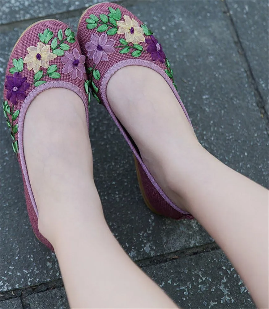 SATUKI Handmade Embroidered Shoes for Women, Slip-On Casual Loafer Flat Floral Slippers