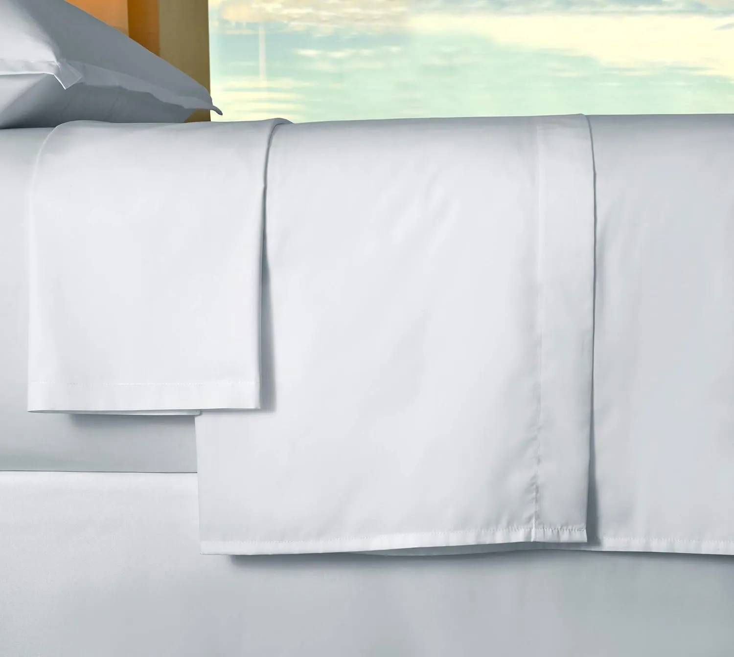 Sheraton Deluxe Flat Sheet - 300 Thread Count Cotton Sateen Top Sheet - Made in Italy - White - King (120" x 125")