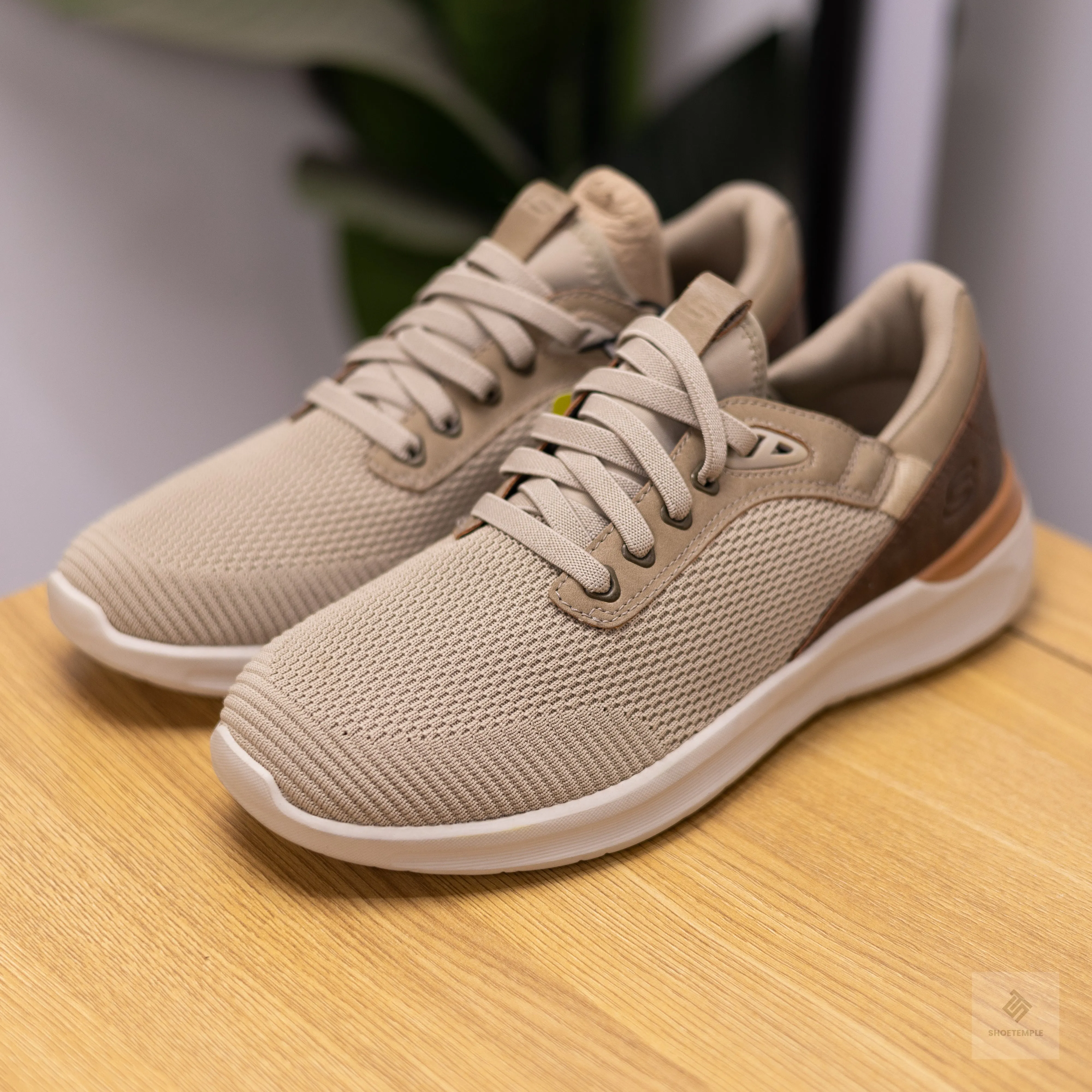 Skechers Knitted Sneaker