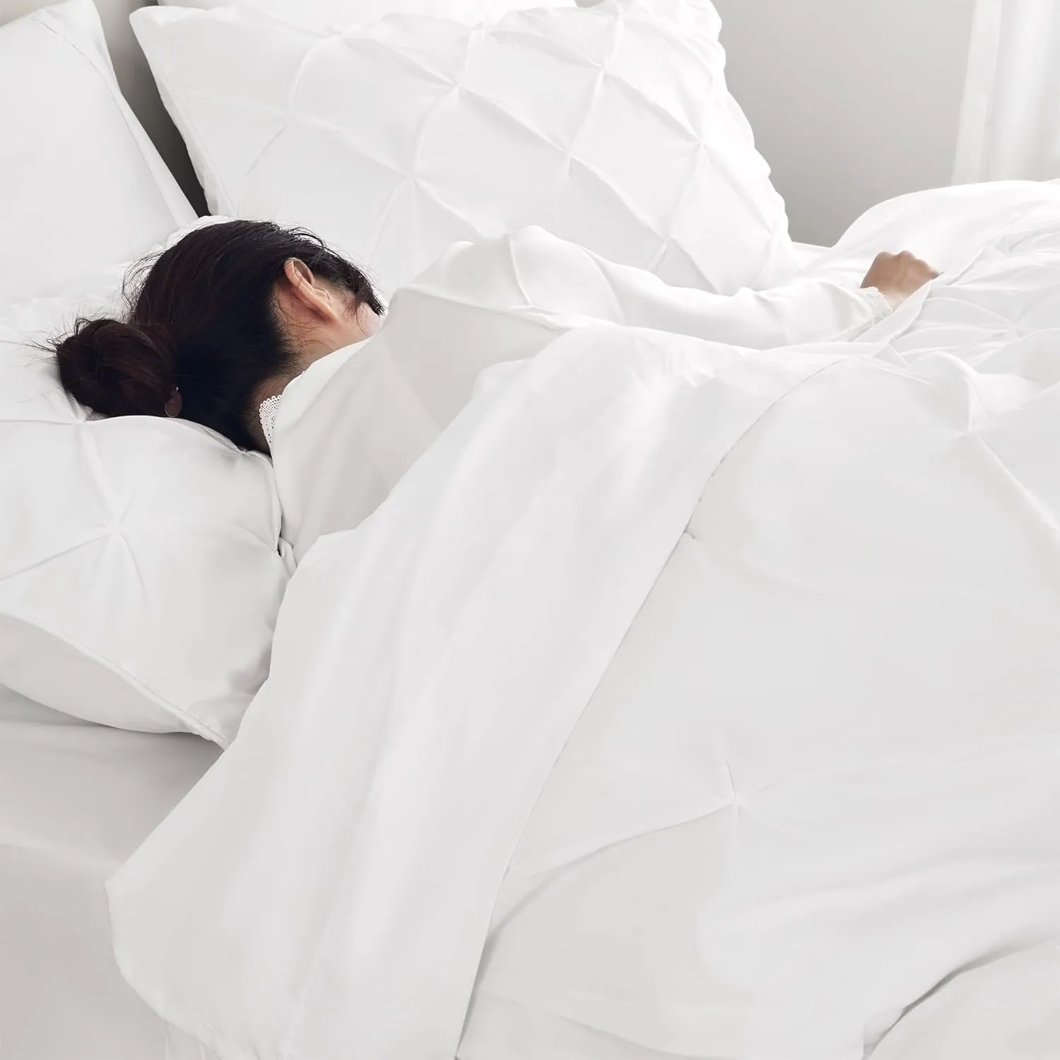 SLEEP ZONE Queen Comforter Set with Sheets, All Season Pintuck Bed in A Bag, Extra Thick, Soft and Comfortable, Machine Washable (White Pinch Pleat, Queen)