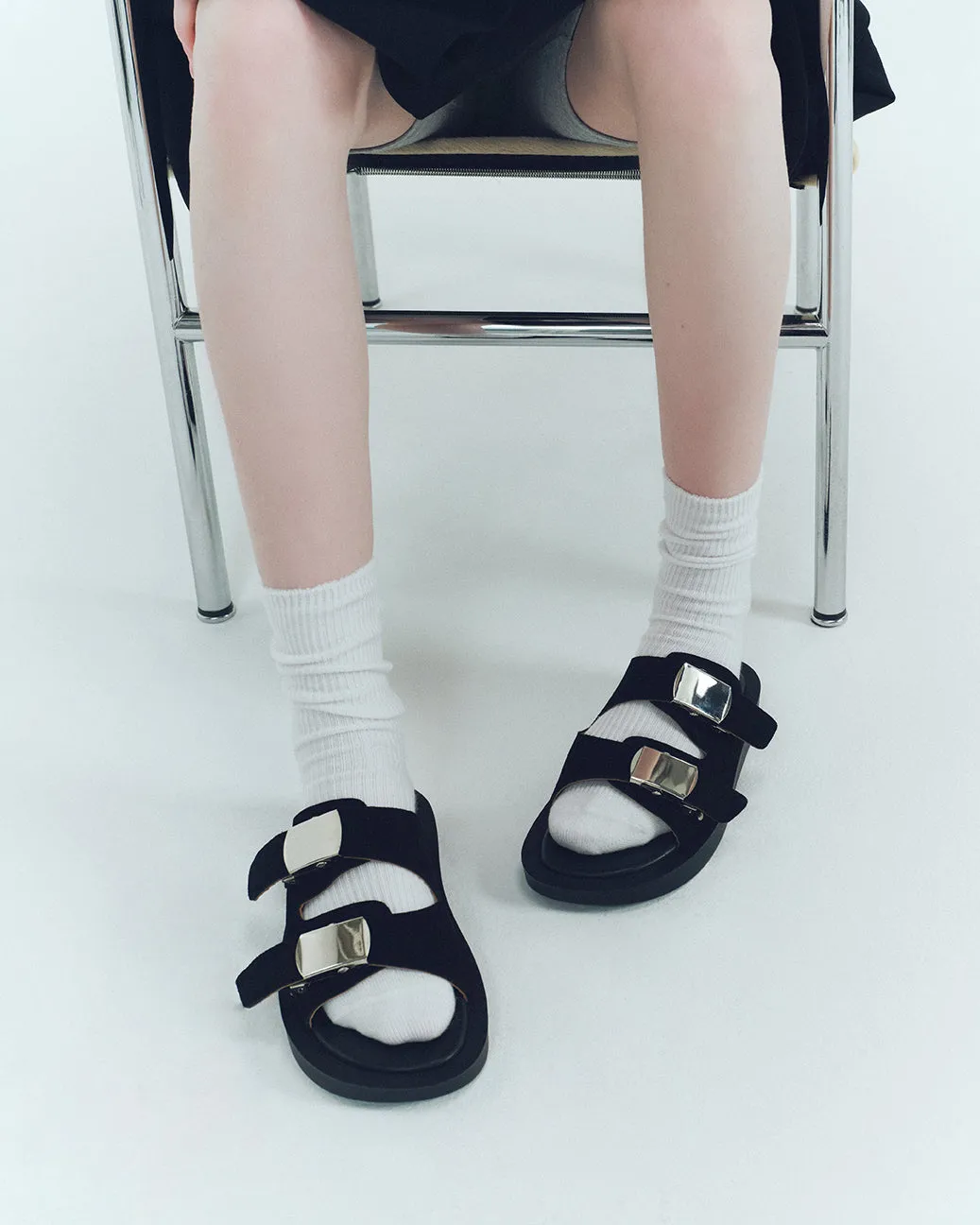 SLIDE BUCKLE PLATFORM SANDALS BLACK SUEDE