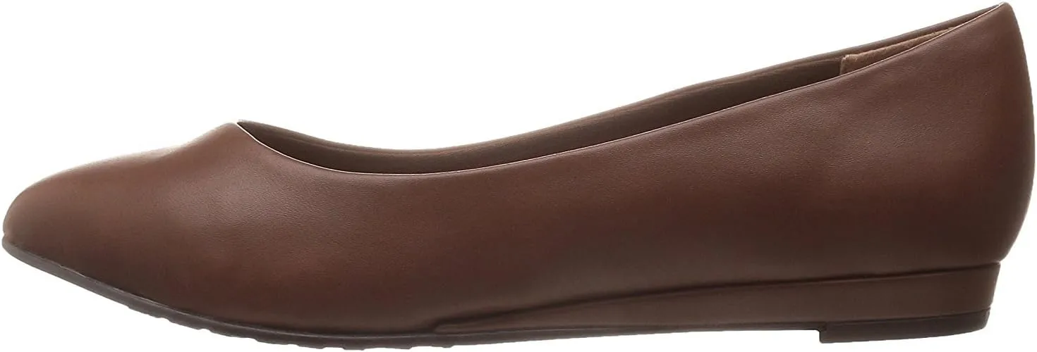 Soft Style by Hush Puppies Women's Darlene Flat