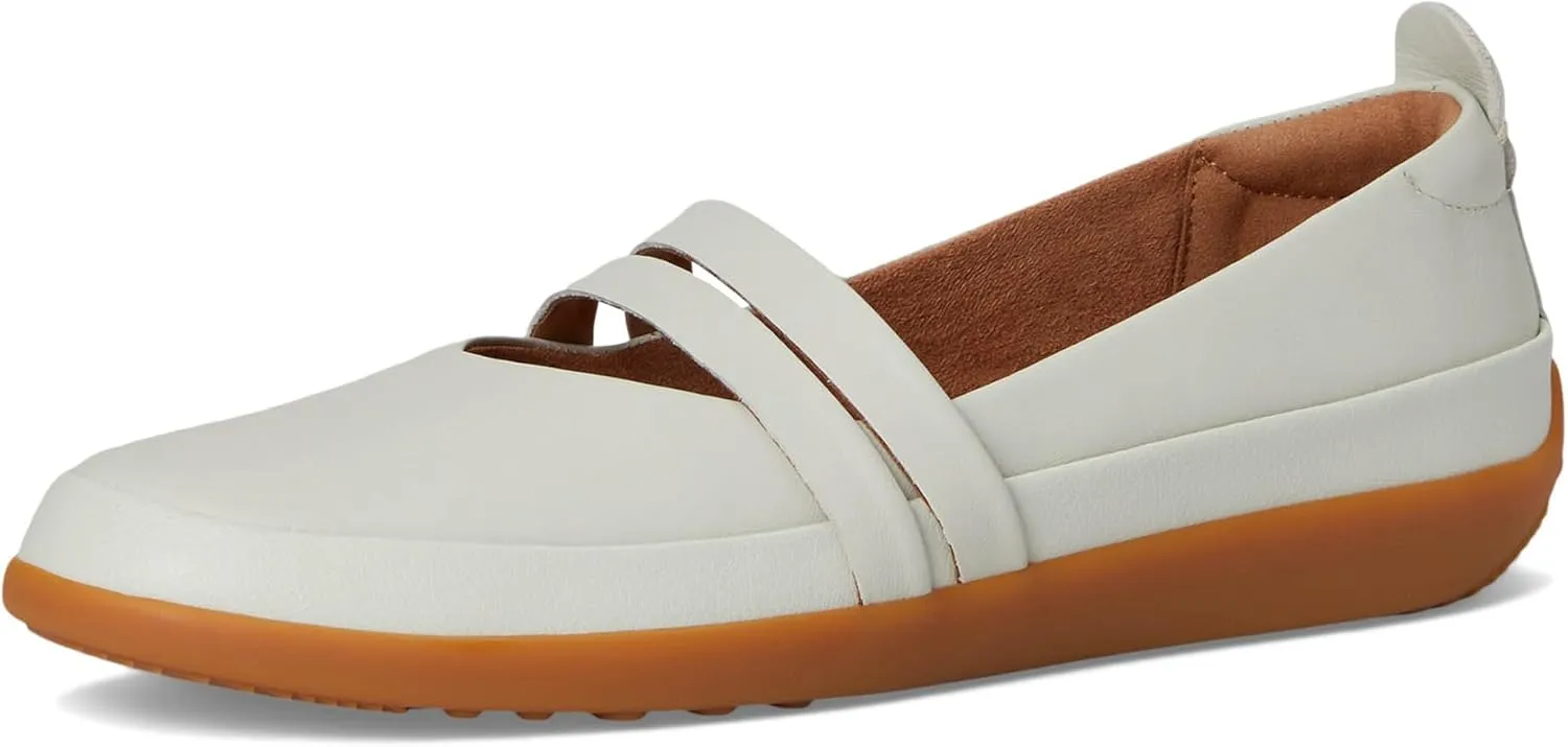 SoftWalk Women's Devon Mary Jane Flat