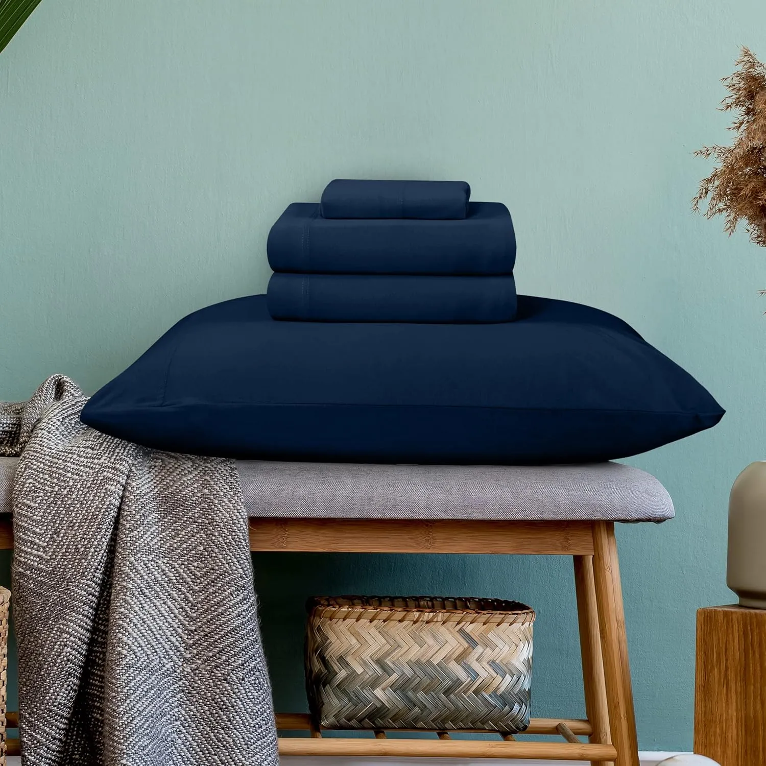 Utopia Bedding Queen Sheet Set - Jersey Knit Sheets 4 Piece – Cotton – Soft T-Shirt Stretchy Sheets (Queen, Navy)
