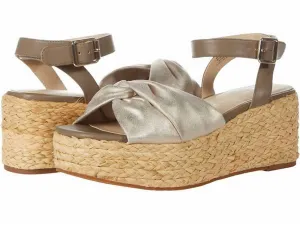 Winning Espadrille Sandals In Gold Distressed Metallic