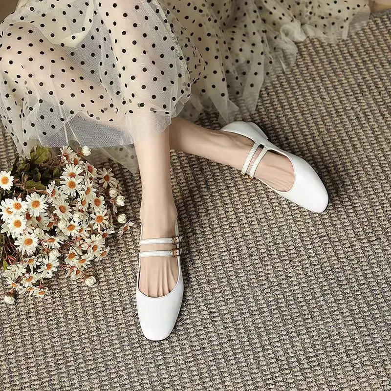 Women's Soft Leather Retro Flat Shoes